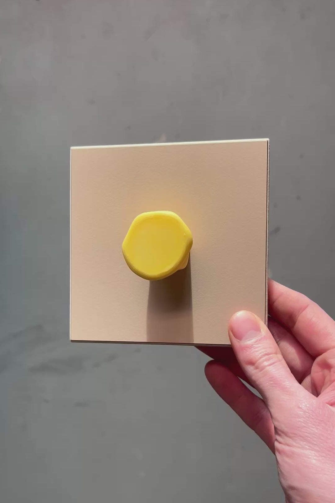 Load video: Bump handle